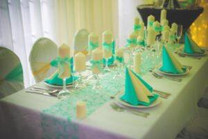 Belišator nudi prateću opremu za venčanja i događaje: stolice, stolove, rasvetu i još mnogo toga. Sve što vam je potrebno za savršen događaj!