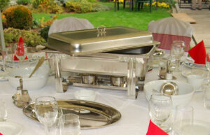 Belišator nudi prateću opremu za venčanja i događaje: stolice, stolove, rasvetu i još mnogo toga. Sve što vam je potrebno za savršen događaj!