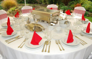 Belišator nudi prateću opremu za venčanja i događaje: stolice, stolove, rasvetu i još mnogo toga. Sve što vam je potrebno za savršen događaj!