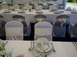 Belišator nudi prateću opremu za venčanja i događaje: stolice, stolove, rasvetu i još mnogo toga. Sve što vam je potrebno za savršen događaj!